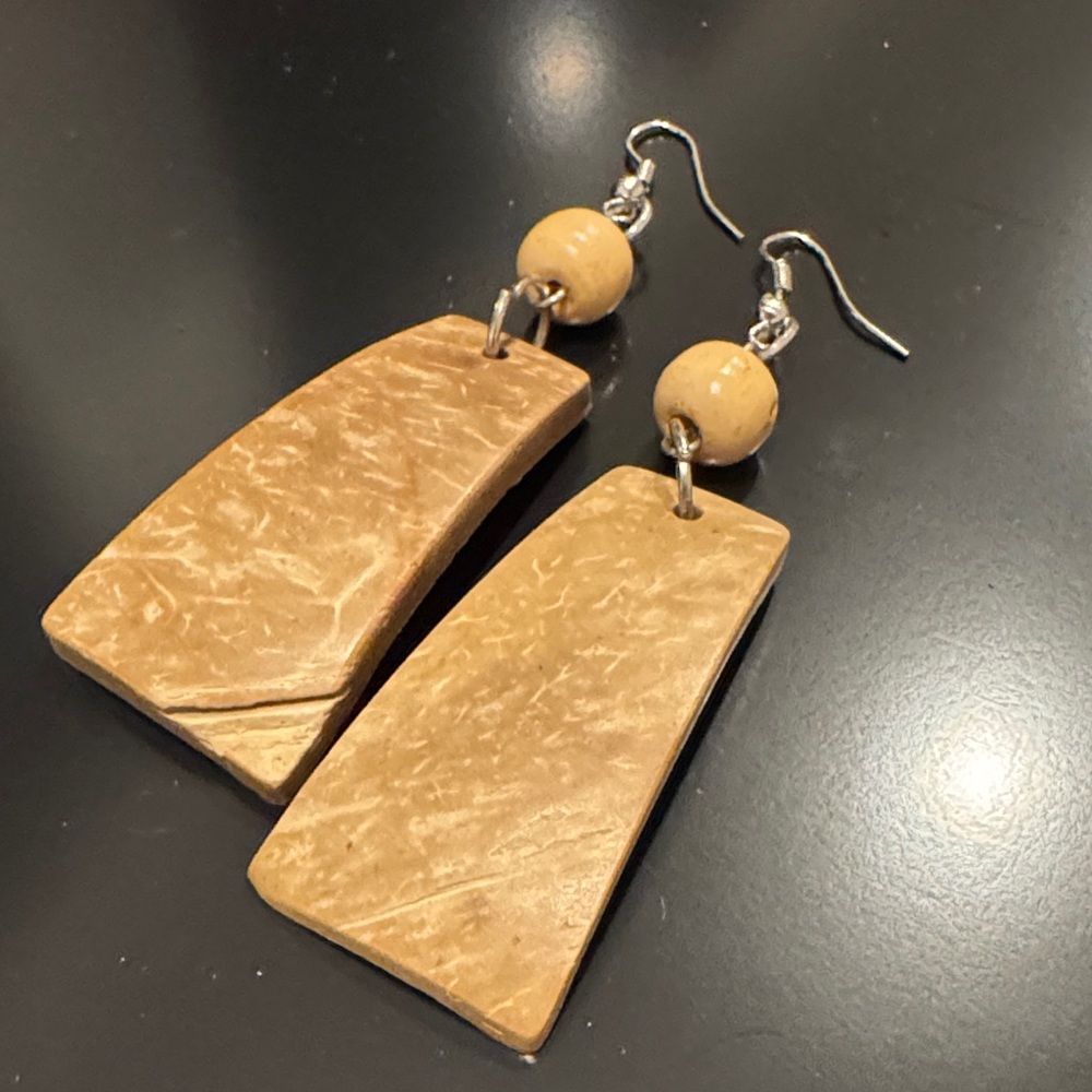 Elegant Tan Earrings